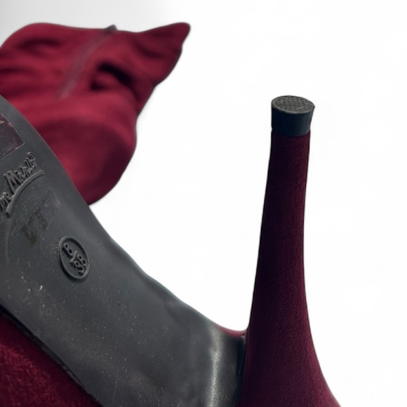 Anne Michelle “Lonestar-31” Burgundy Pointed-Toe Booties – Size 8 - Picture 6 of 10